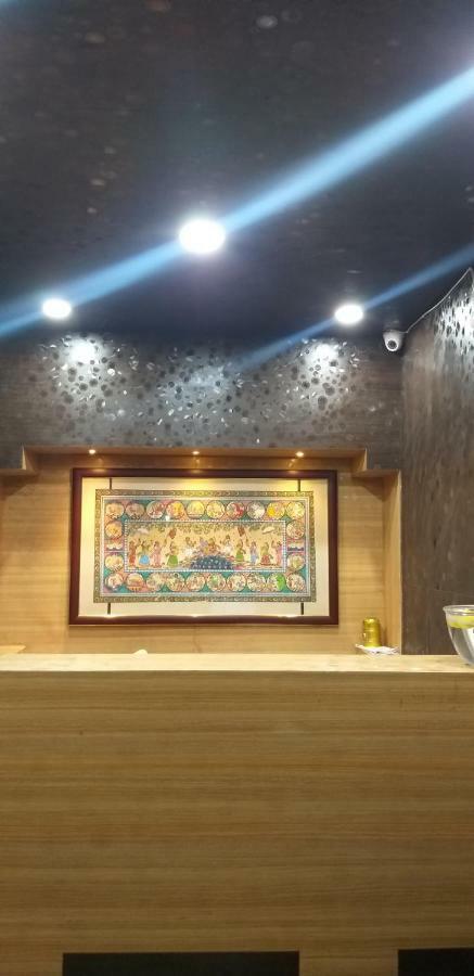 بوري Hotel Gunjan المظهر الخارجي الصورة