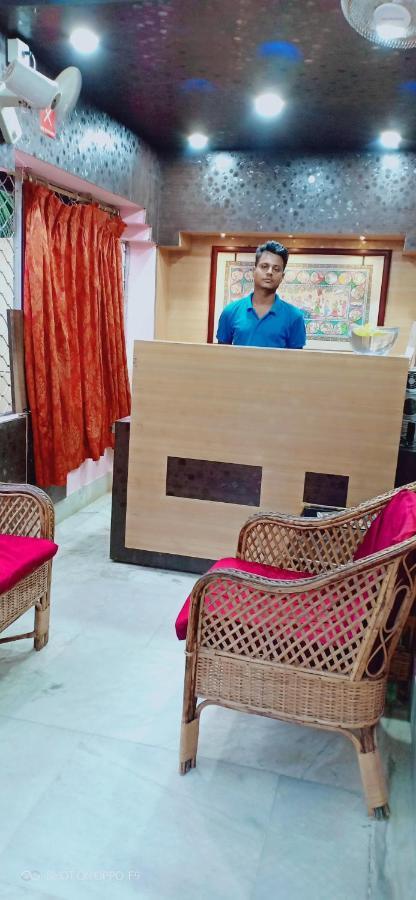 بوري Hotel Gunjan المظهر الخارجي الصورة
